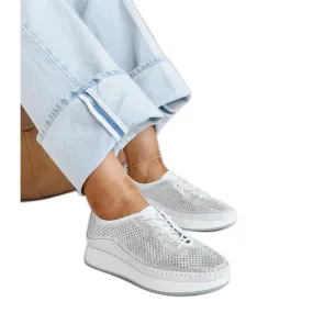 Baskets en cuir argenté sur la plateforme Amana